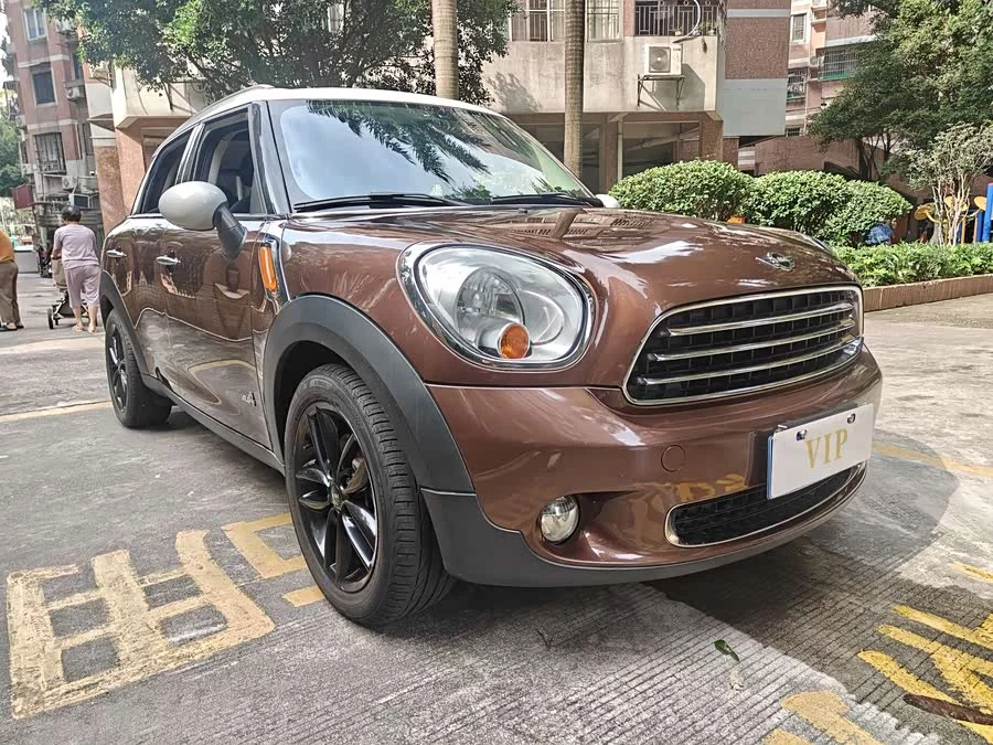 MINI COUNTRYMAN