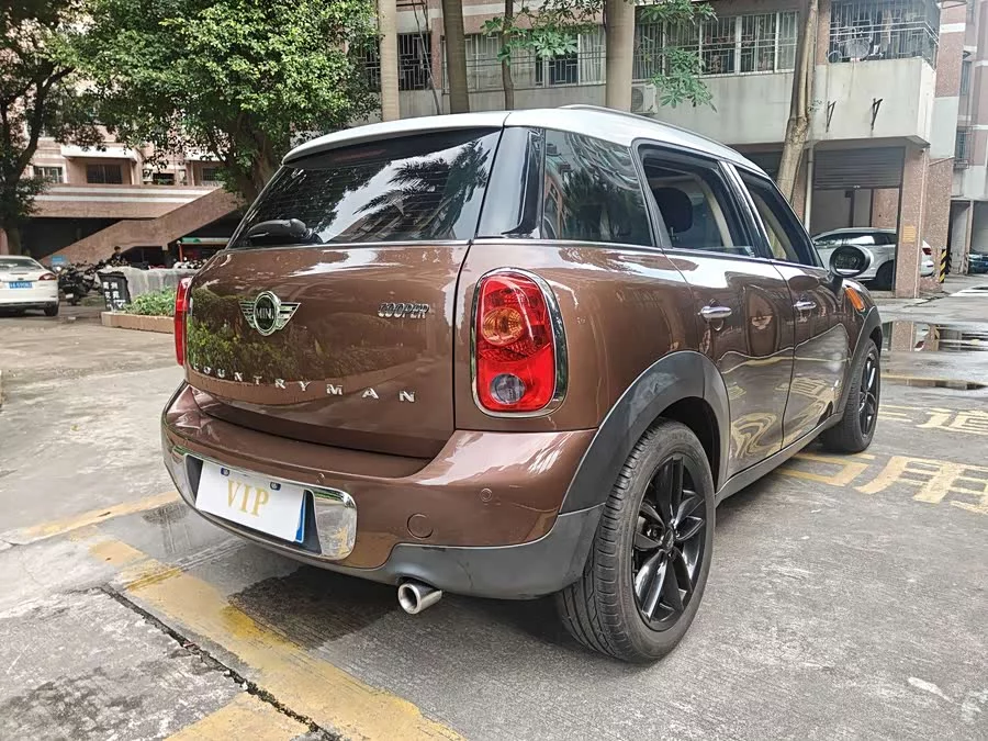 MINI COUNTRYMAN