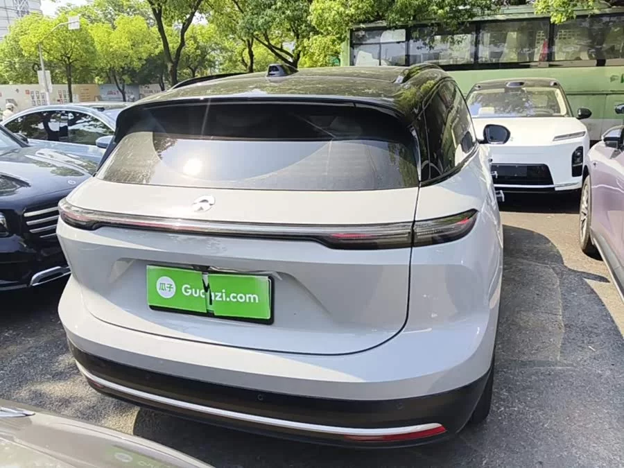 NIO ES6