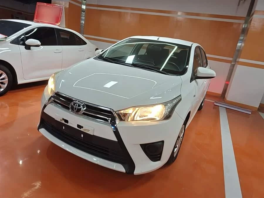 Toyota YARiS L