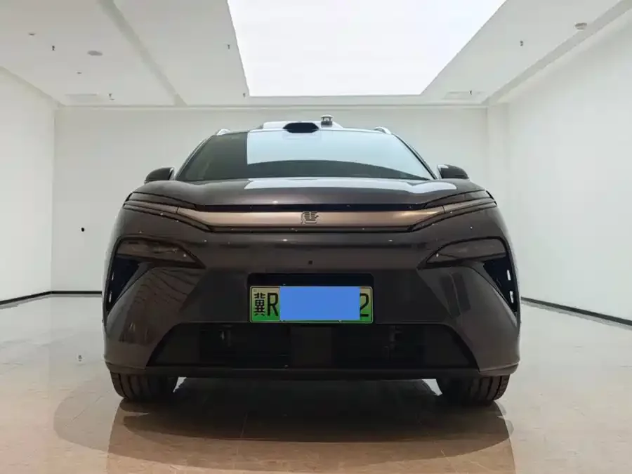 BYD Tang L