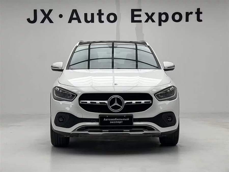 Mercedes Benz GLA