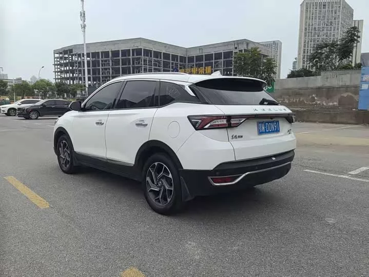 Dongfeng AX7