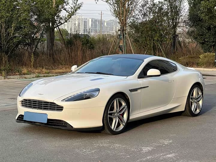 Aston Martin DB9