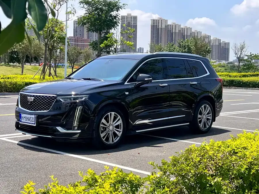 Cadillac XT6