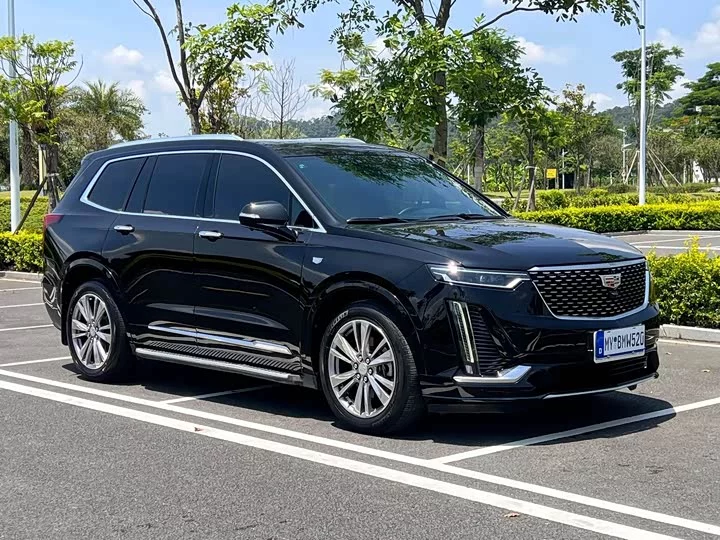 Cadillac XT6