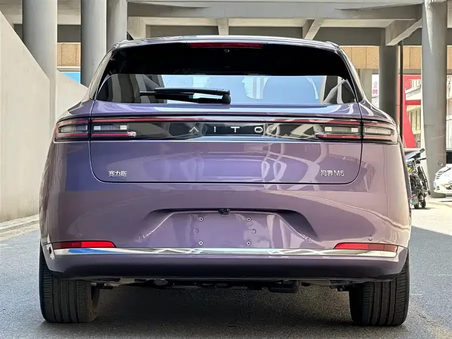 AITO Wenjie M5
