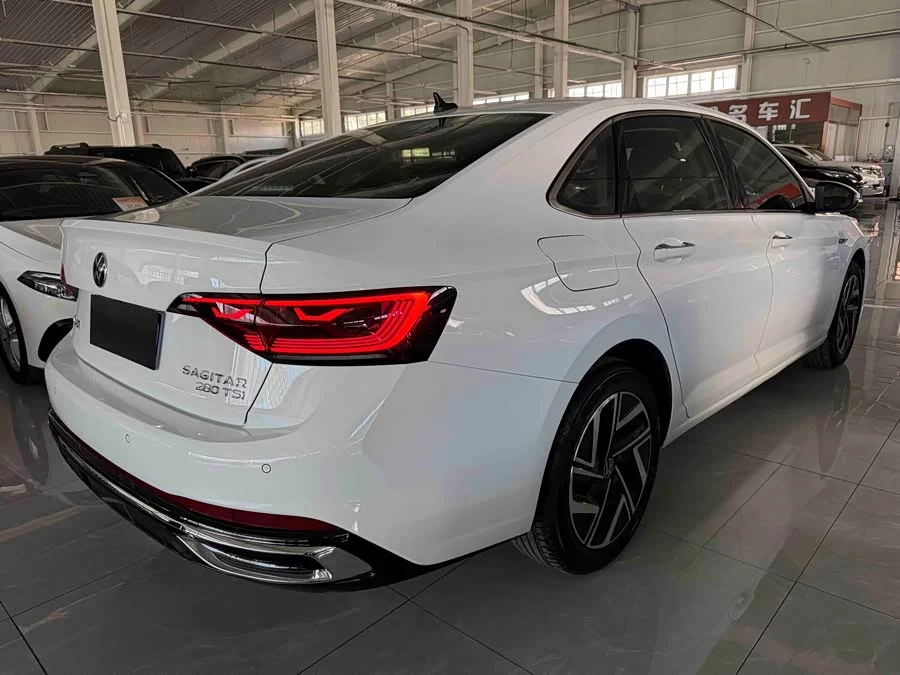 Volkswagen Sagitar