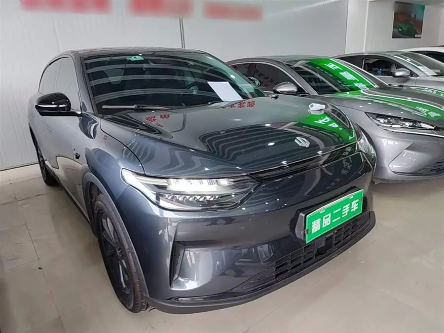 Leapmotor C11