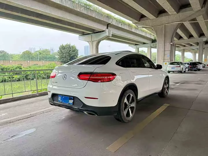 Mercedes-Benz GLC coupe