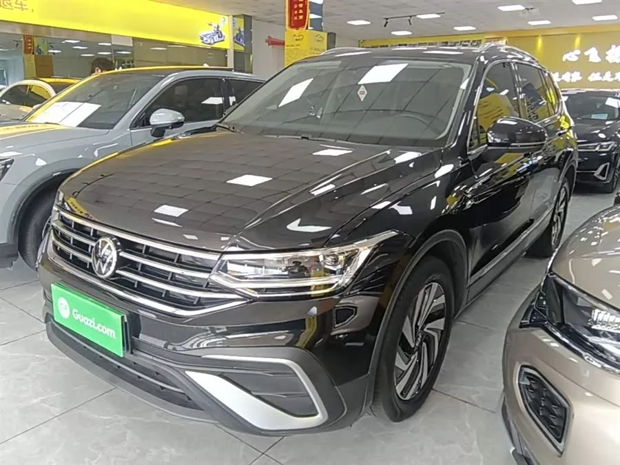 Volkswagen Tiguan L