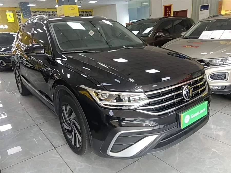 Volkswagen Tiguan L