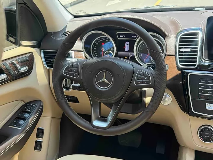Mercedes-Benz GLS