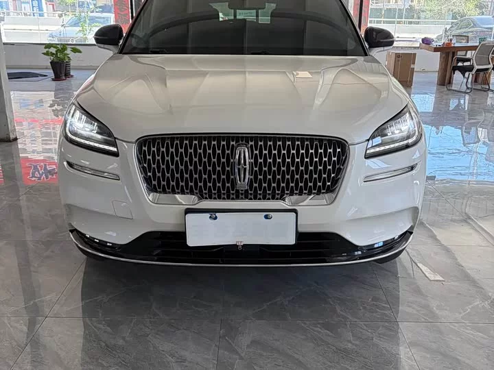 Lincoln adventurer