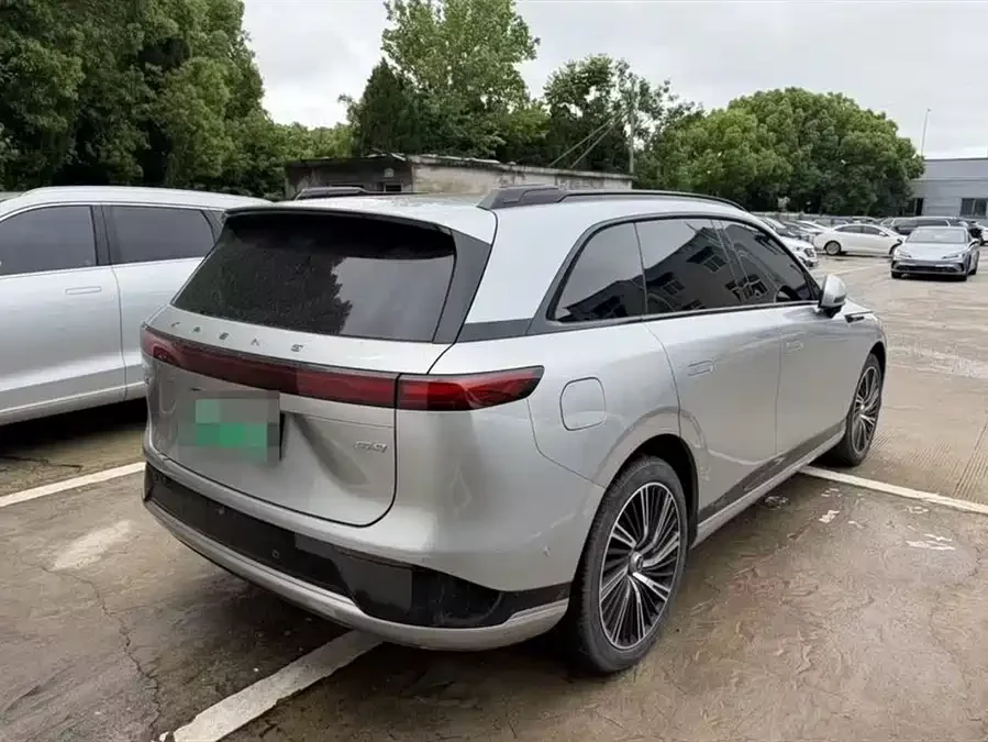 Xpeng G9