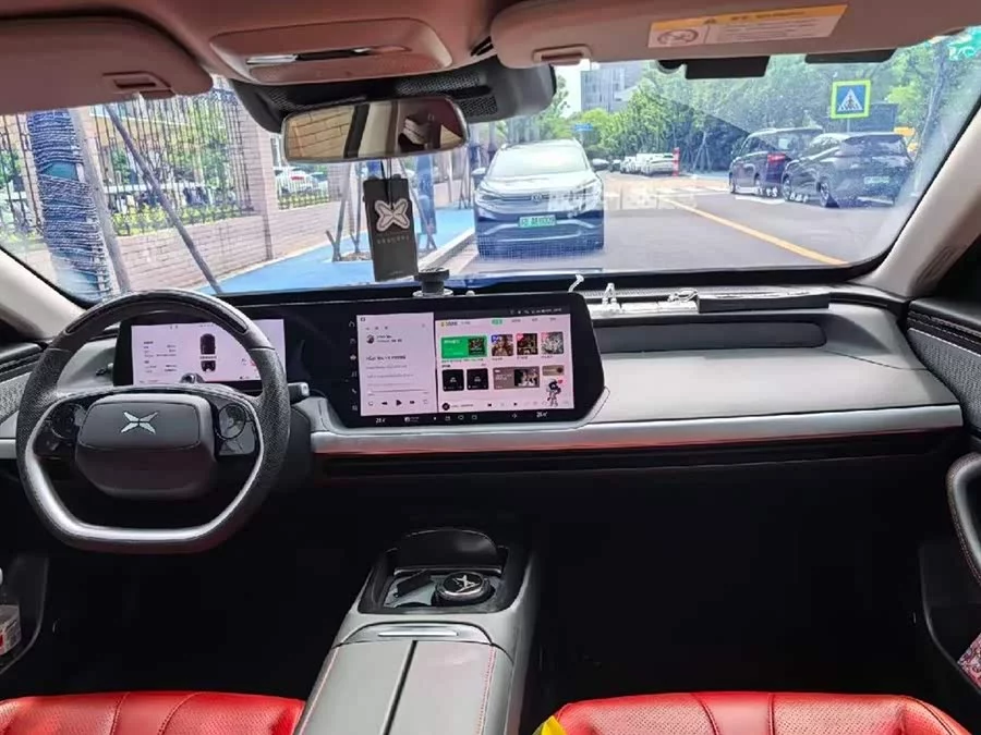 Xpeng P7