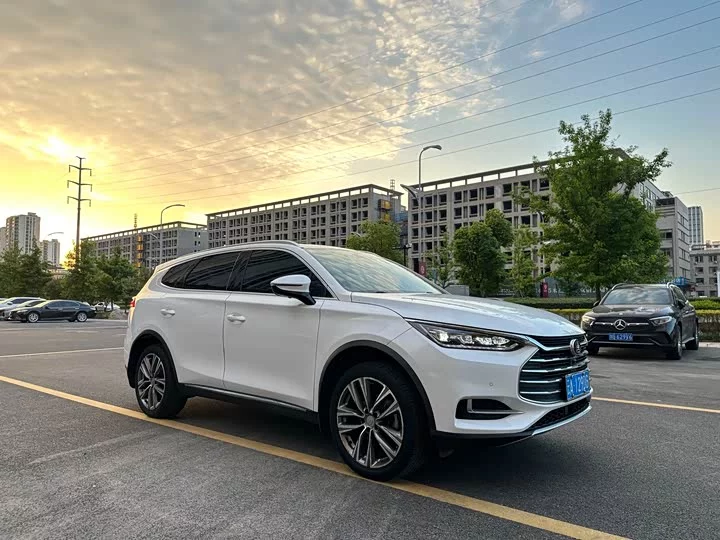 BYD Tang