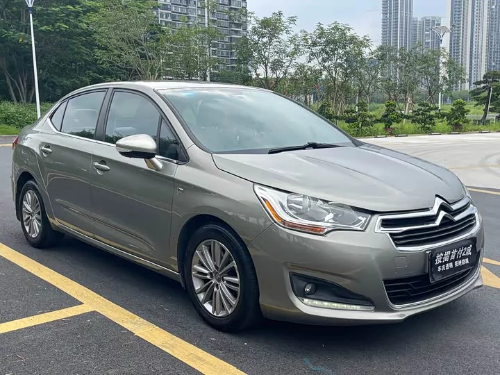 Citroën C4L
