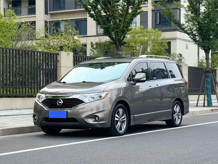 Nissan nobleman