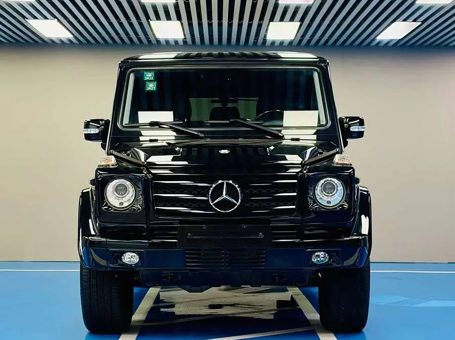 Mercedes Benz G-rated