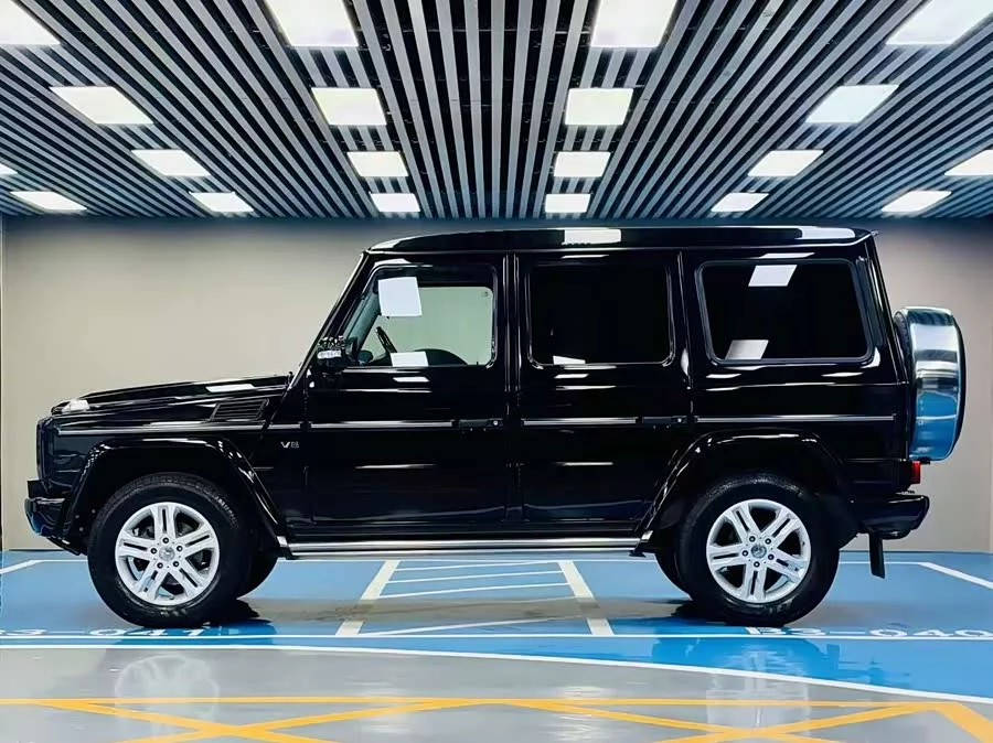 Mercedes Benz G-rated