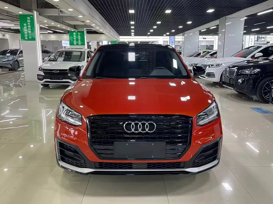 Audi Q2L