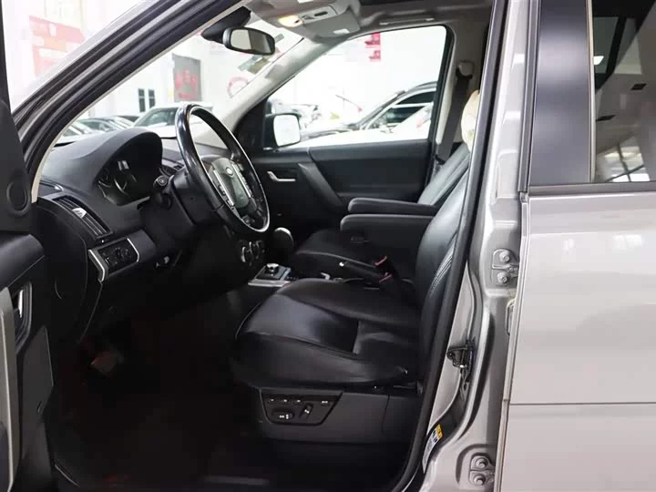Land Rover Freelander 2