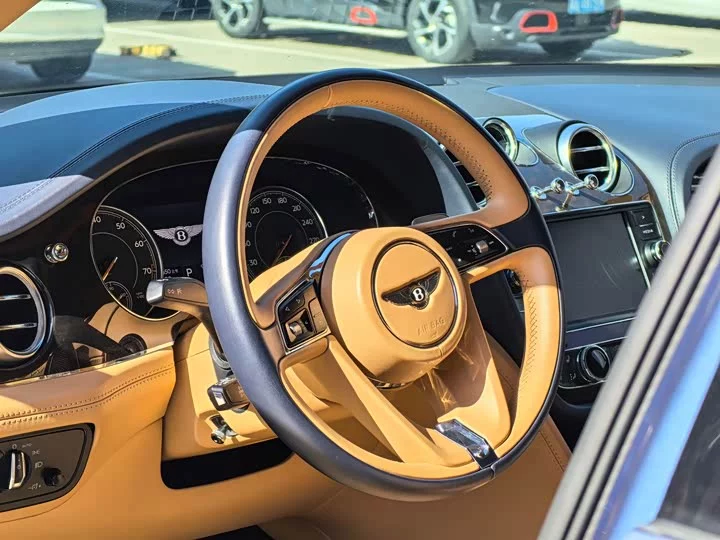 Bentley Bentayga