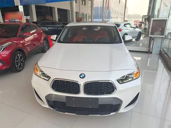 BMW X2