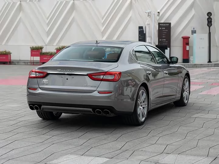 Maserati President