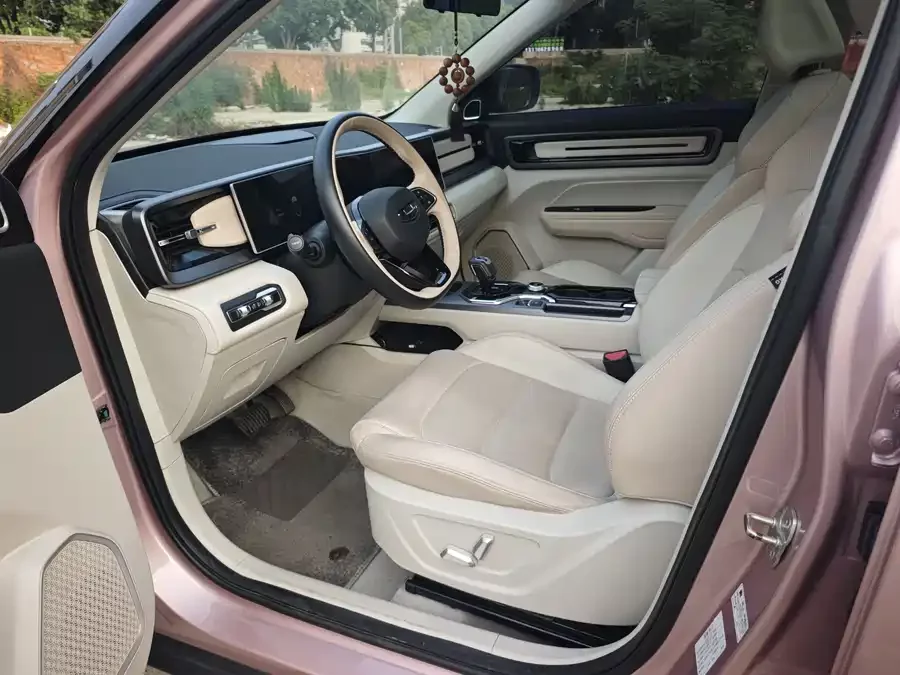 Geely ICON
