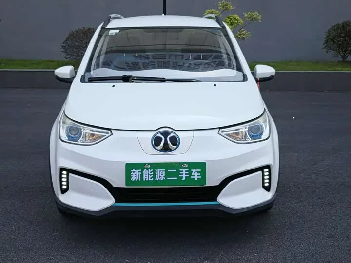 BAIC EC3
