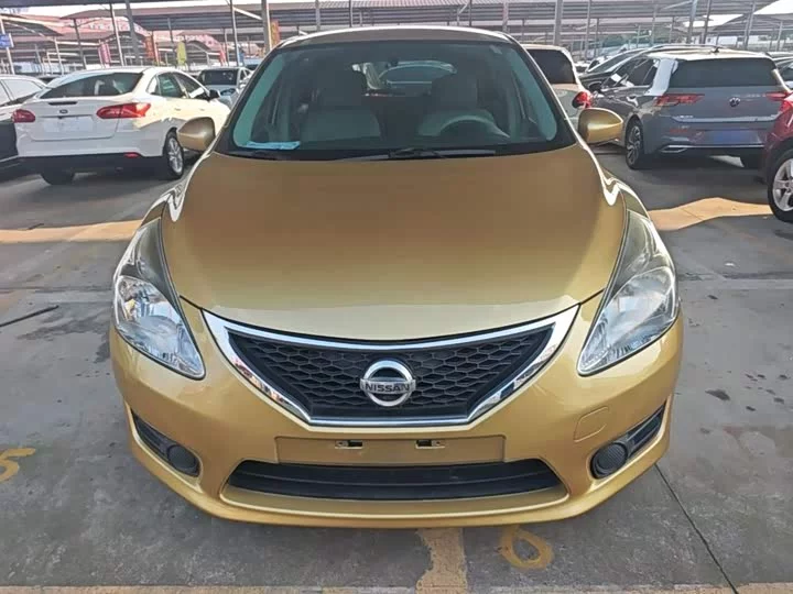 Nissan Tiida