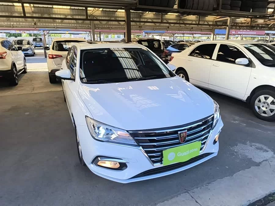 Roewe i5