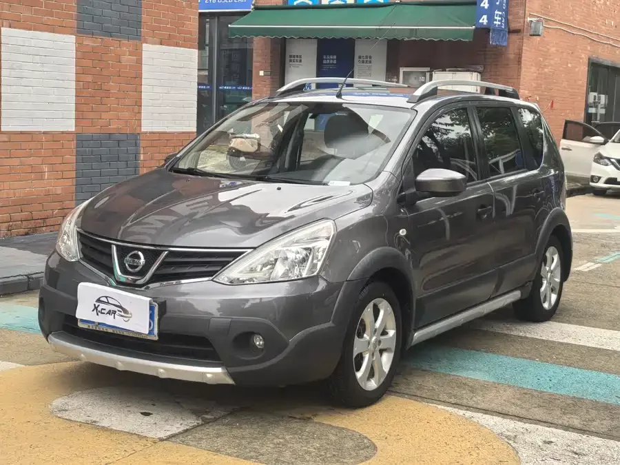 Nissan Livina