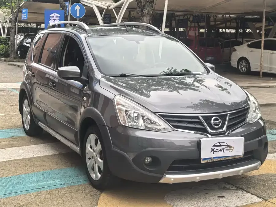 Nissan Livina