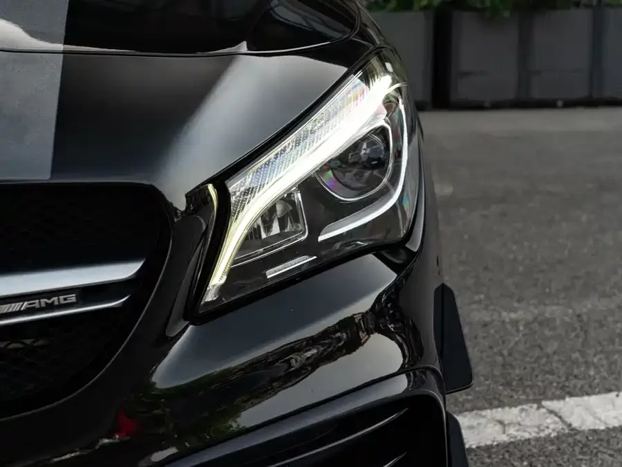 Mercedes Benz CLA AMG