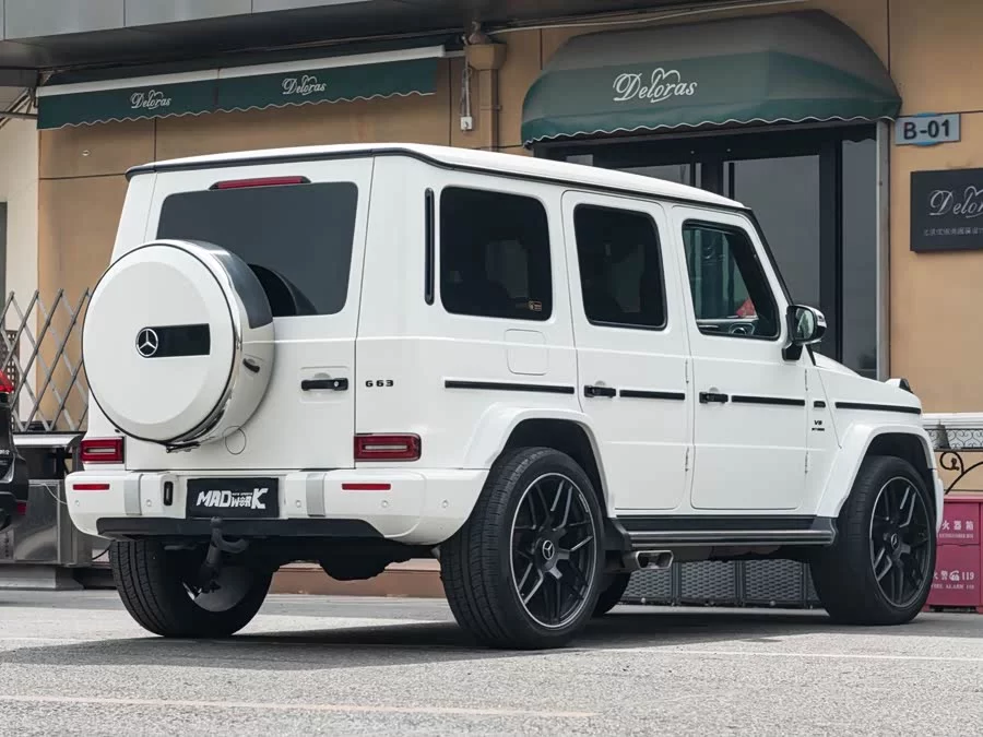 Mercedes Benz G-rated