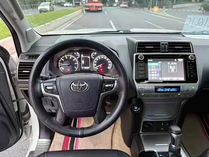 Toyota prado