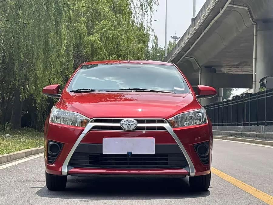 Toyota YARiS L