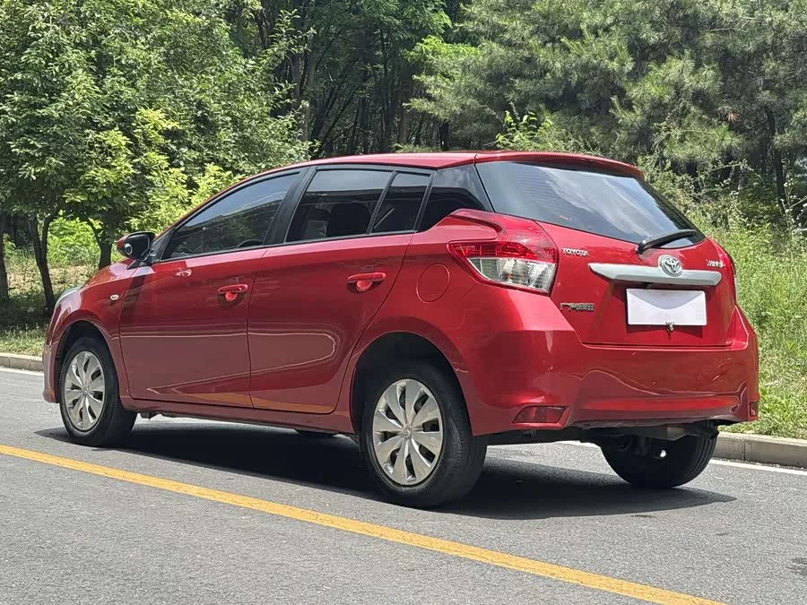 Toyota YARiS L