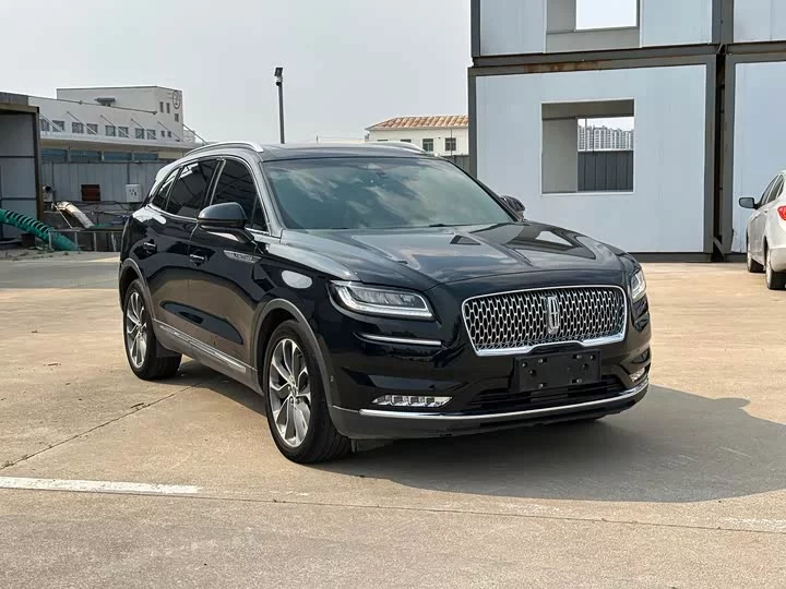 Lincoln navigator