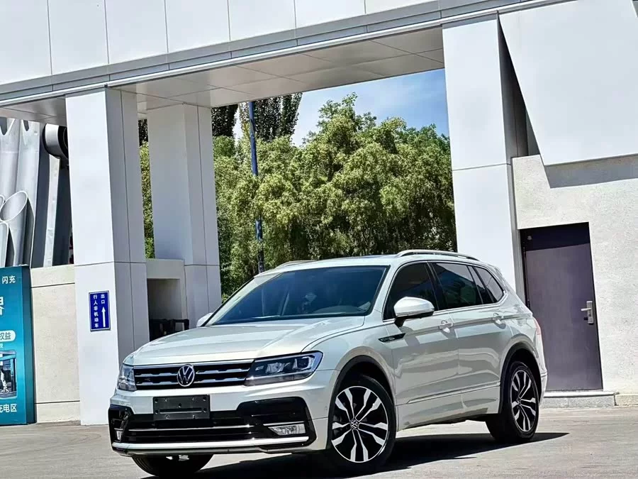 Volkswagen Tiguan L