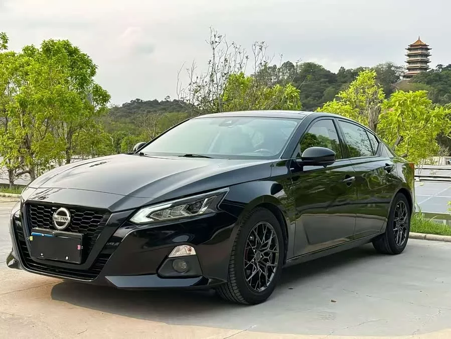 Nissan Teana