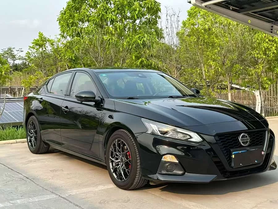 Nissan Teana