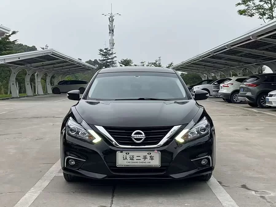Nissan Teana