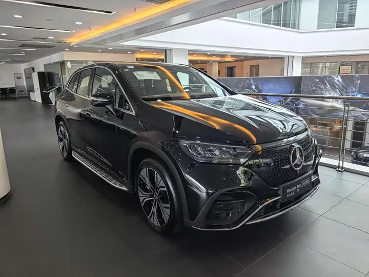 Mercedes-Benz EQE SUV