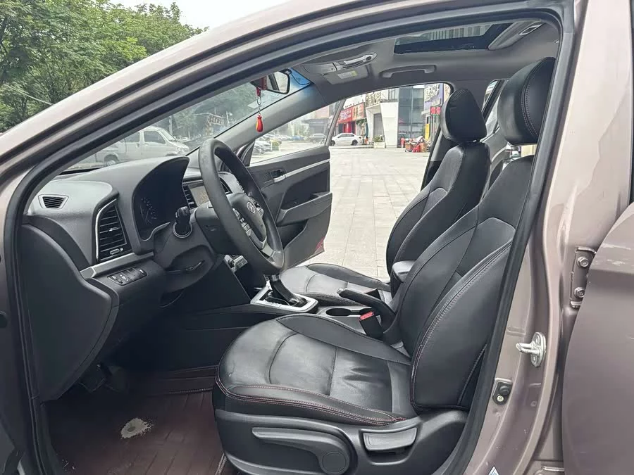 Hyundai elantra