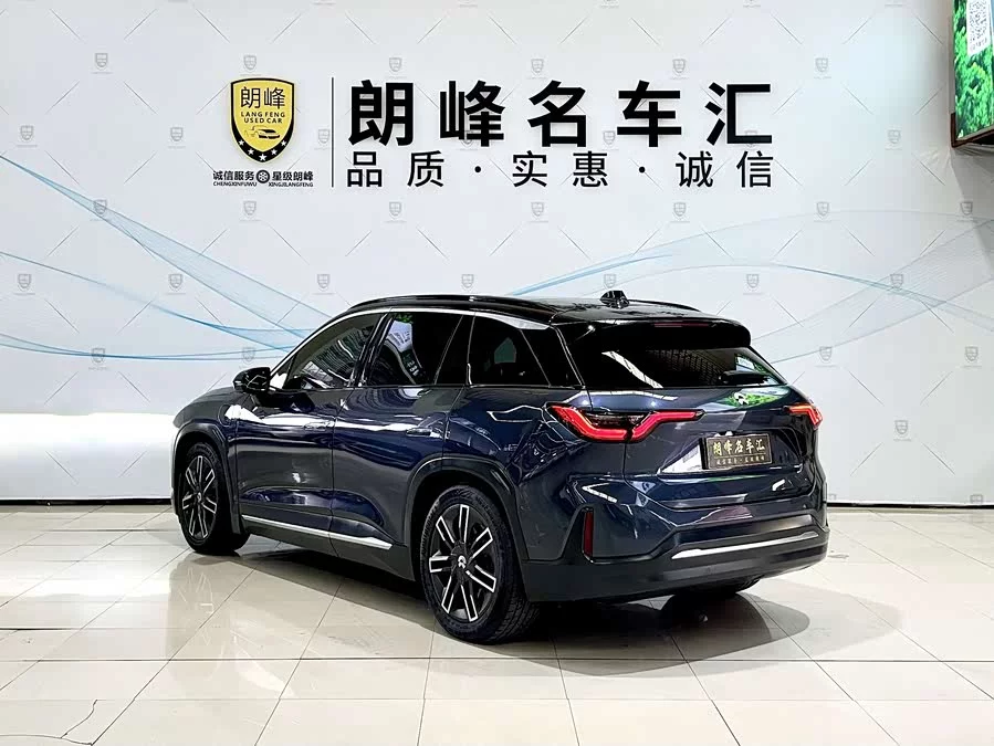 NIO ES6