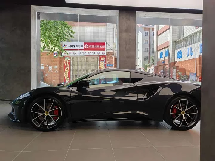 Lotus EMIRA
